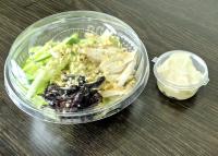 Салат с айсбергом курицей и черносливом Салат с айсбергом курицей и черносливом