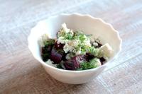 Свёкла с брынзой и зеленью