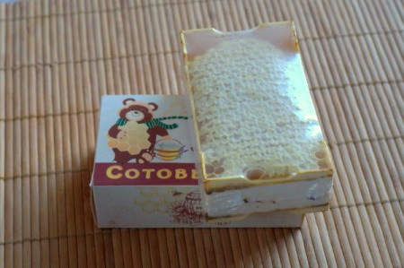 Мёд в сотах 